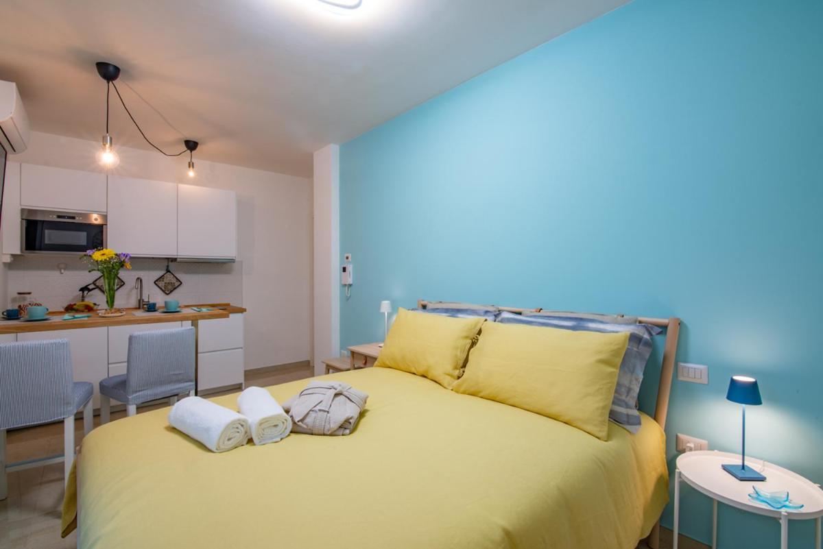 Blue Dream Bed & Breakfast Полиняно а Маре Екстериор снимка