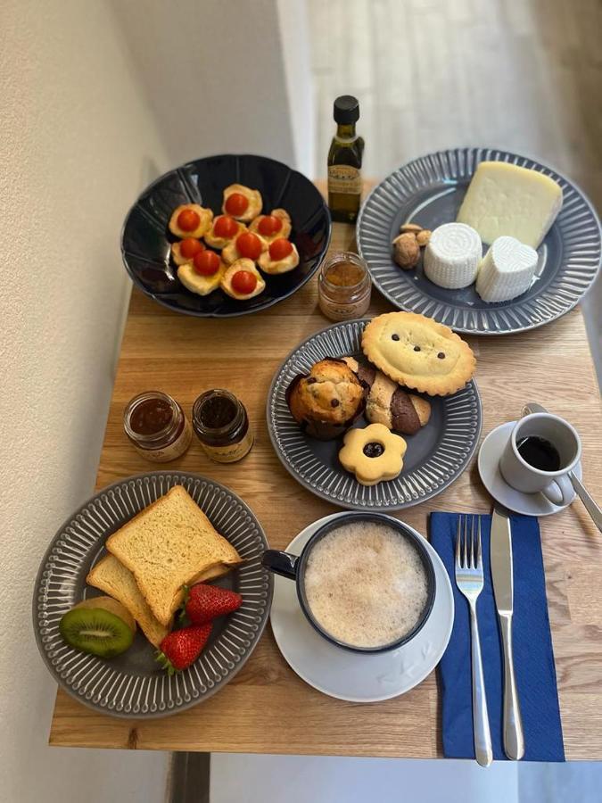 Blue Dream Bed & Breakfast Полиняно а Маре Екстериор снимка
